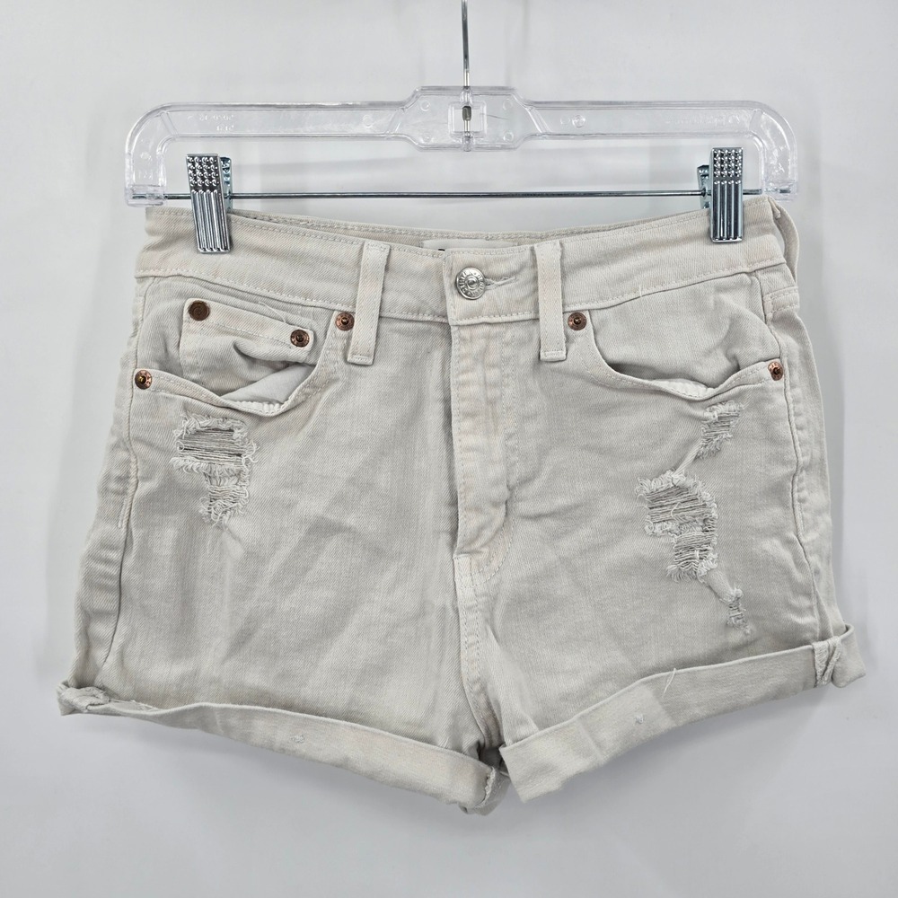 Denizen from Levis Mom Shorts Beige Distressed High Rise Denim Size 3‎ W26